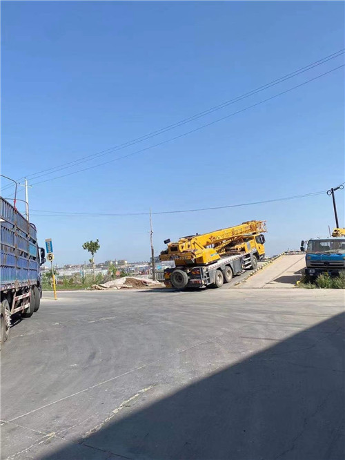 抚远市25吨吊车的租赁价格大概是多少？